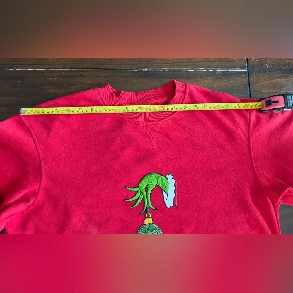 Handmade Embroidered Christmas Red Sweater โข Grinch Hand Ornament - Unisex - Picture 10 of 13